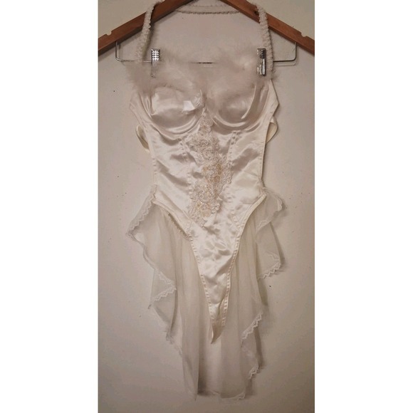 Vintage Fredericks of Hollywood Teddy Garter Bodysuit Peekaboo Bridal Angel